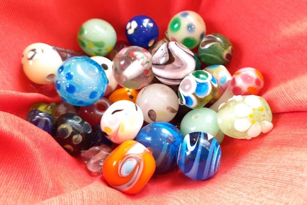 三重・鈴鹿・とんぼ玉体験】マンツーマンでとんぼ玉2個制作。色ガラス