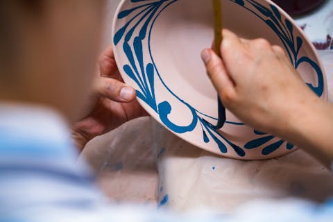 【長崎・波佐見・絵付け】波佐見焼に好きな絵を描こう！絵付けワークショップ