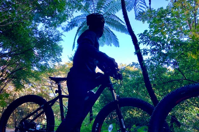 【鹿児島・奄美大島・サイクリング】スリル満点！e-bikeで行くアドベンチャーツアー
