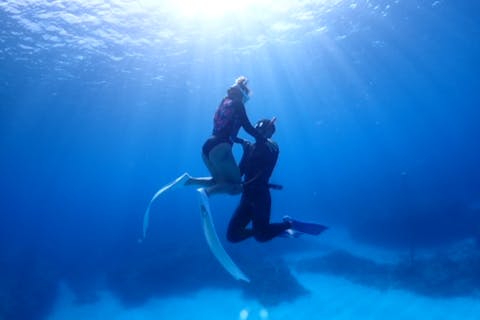 【沖縄・水納島・体験ダイビング】気分で好きな体験が選べる！2ダイブ組み合わせプラン