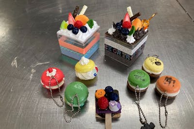 食品サンプル小物 元祖食品サンプル屋「ジャムサンド耳のキーリング 」