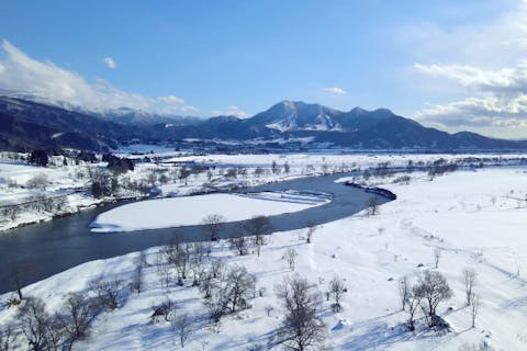 【長野・飯山・スノーシュー】気軽に体験！雪国ならではの河川敷スノーシュー
