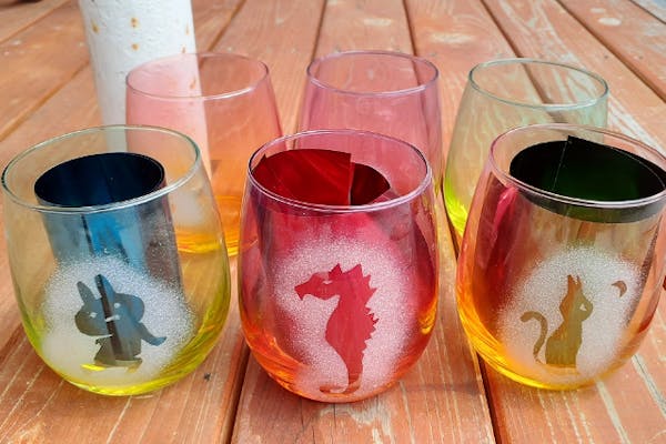 馬柄ガラス酒盃、サンドブラスト　5個セット 馬柄ガラス酒盃、サンドブラスト 5個セット ガラス酒器セット 大1、小5