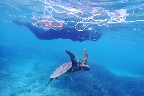 与論島・与論町（大島郡） 水中スクーターの遊び体験｜【アソビュー！】休日の便利でお得な遊び予約サイト