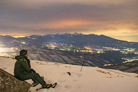 長野・茅野・ナイトツアー】幻想的な雪景を堪能！車山ナイトハイク＆ソリ下山ツアー｜アソビュー！