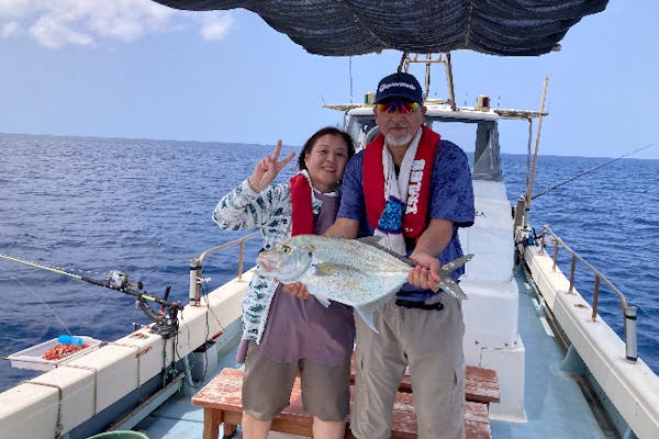 ＜地域クーポン対応＞【沖縄・嘉手納・海釣り】女性の漁師と行く