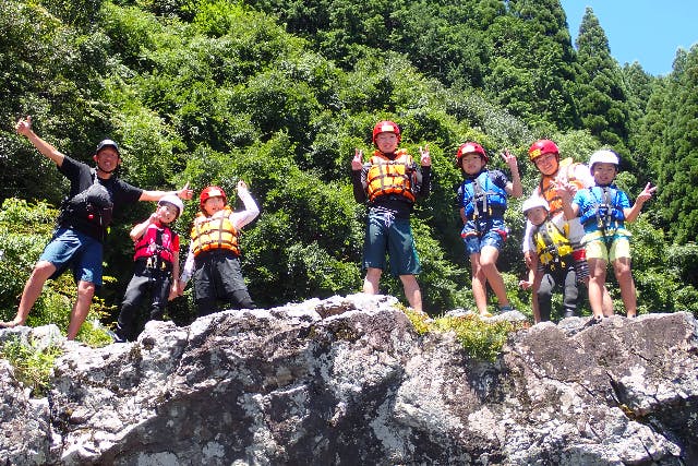(株)nagaragawa rafting&outdoors nalu nani:【岐阜・郡上・ラフティング】ファミリーに大人気!長良川ラフティング半日体験