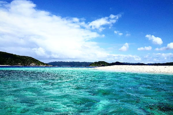 沖縄・座間味・水上バイク】洞窟や島を巡る爽快ツーリング！水上バイク