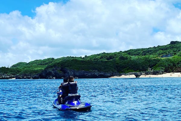 沖縄・今帰仁・水上バイク】知る人ぞ知る穴場のビーチでジェットスキー