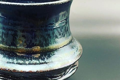 岐阜県土岐市・瀬戸市せと品野IC〜車18分、おひとり様プラン（小学生以上）教室貸切プラン電動ろくろ&手びねり小物造り　2つの体験が楽しめます　冷暖房完備