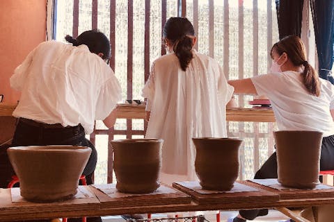 岐阜県土岐市・瀬戸市せと品野IC〜車18分、貸切個室で気兼ねなく　電動ろくろ&手びねり小物造り（2つの体験が楽しめます！）仲良しプラン2～6名様（小学生以上）冷暖房完備
