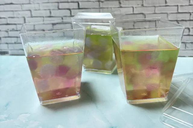 親子で楽しめるゼリーみたいな石けん作り