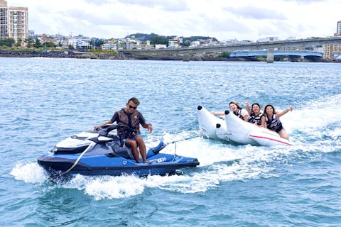 【絶叫バナナボート×ボートシュノーケル付】マリンスポーツオプション有／無料撮影サービス付き／カメラ持込OK♪