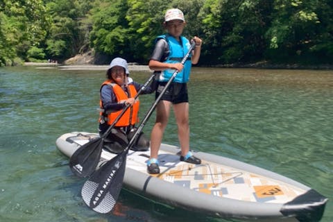 【高知・香美・SUP】天然のウォーターパーク！物部川でSUPに挑戦＆BBQセット