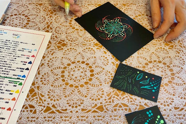 兵庫・神戸・カラーセラピー】心を前向きにするお守りカラーで曼荼羅