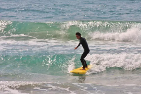 【福井・若狭・サーフィン体験】国際サーフィン連盟のコーチから学ぶ！サーフィン体験120分