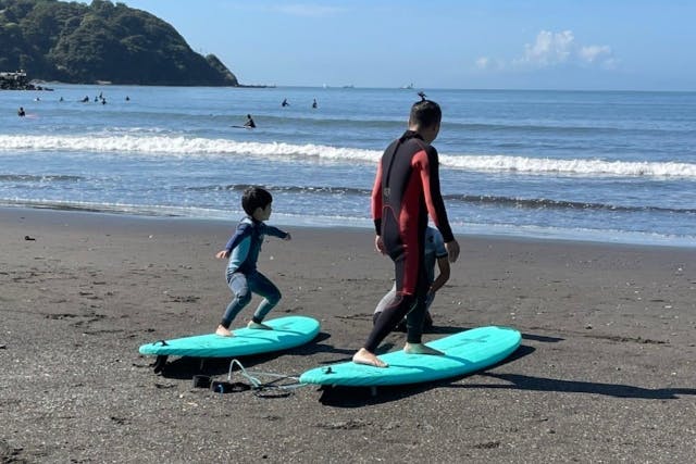 【神奈川・藤沢・サーフィン体験】親子で自然とたわむれよう！サーフィン親子レッスン
