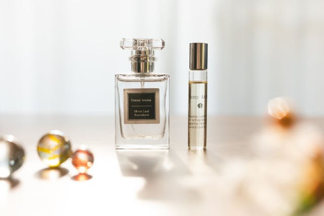 【神奈川・鎌倉・調香体験・JR鎌倉駅徒歩６分】調香体験・ 好みの香り3つを選んで、蒸留香水（スプレー）かロールオンオイルを作製