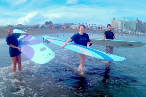 【神奈川・藤沢・サーフィンスクール】江ノ島の波に乗る！初心者サーフィンスクール