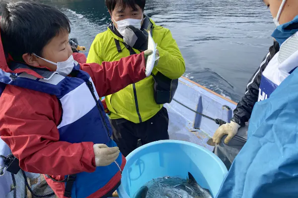 専用　極上　漁師　置物　217g 東S8-0422① 獲れたての感動を！宮崎の農泊で楽しむ定置網体験 | 旅の特集 | 宮崎県