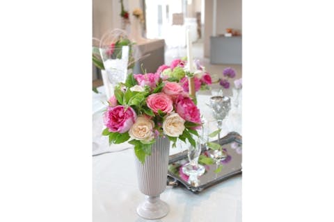 【神奈川・伊勢原・フラワーアレンジメント】パリスタイルで作る！アレンジメント1個