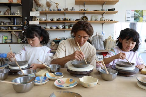 【愛知・豊橋・手びねり】簡単＆個性を生かせる。手びねりでうつわを作ろう（1点）【親子で体験！】
