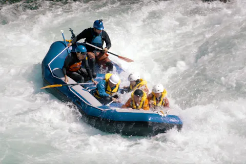 徳島 吉野川 ラフティング おすすめ10選 大歩危ラフティングツアー予約は アソビュー