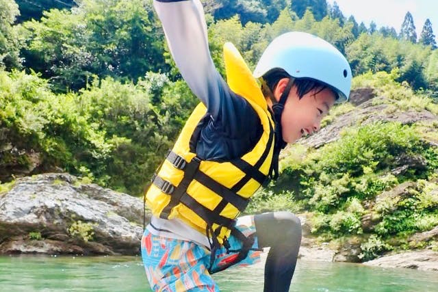 大歩危・小歩危ニューヤードラフティング:【徳島・吉野川・ラフティング】7月~8月開催 5歳から参加できる大冒険!家族でゆっくり大自然に触れる「ファミリーツアー」
