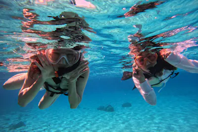 沖縄・座間味・ボートシュノーケルツアー】手ぶらOK♪写真データ無料で