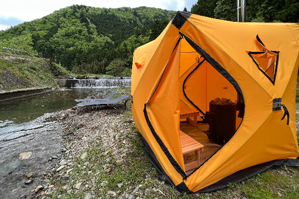 楽天市場】火の粉防御カバー付 nomad（オレンジ） 訳あり　サウナテント3面pastoral テントサウナ 6人まで入れる 快適空間 テント・タープ
