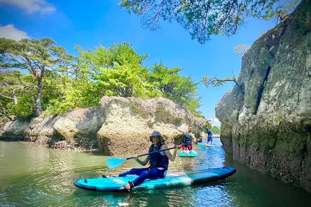 【松島SUP】真夏日でも店舗併設で涼しく安心！カフェドリンク付！駅徒歩1分！東北最大級！温水シャワー・プール完備！どの世代にも人気No1！未経験者大歓迎！当日予約もOK！