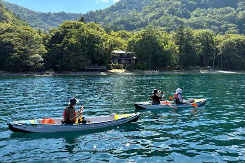 栃木・日光中禅寺湖:旧大使館別荘巡るツアー