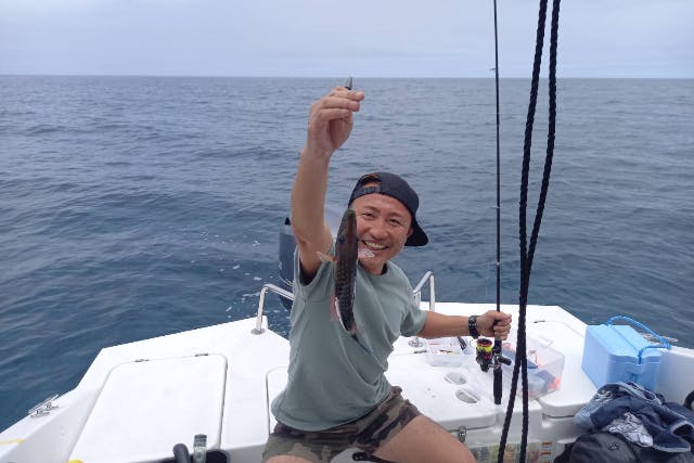 【沖縄・宜野湾・船釣り】初心者・中級者向け！気楽に五目釣りを楽しもう（乗り合い）
