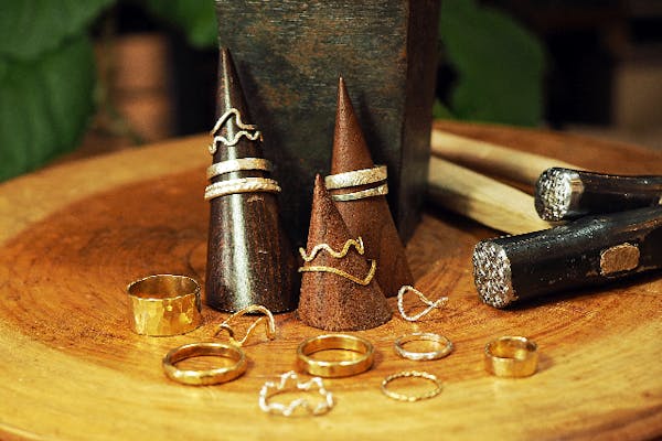 東京・浅草橋・手作り指輪】いつも身に着けていたい、素材選びから体験