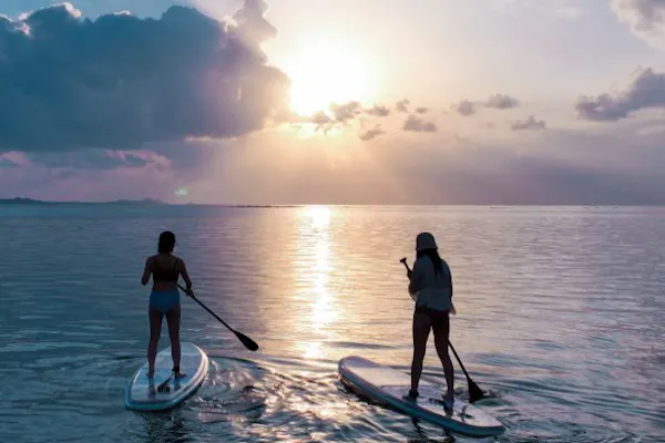 沖縄・石垣島・SUP】SNS映え間違いなし！石垣の海のサンセットを見