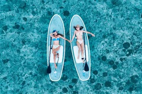 【沖縄・宮古島・SUP】＜3月よりリニューアル！＞貸切プライベートツアー　クリアSUP体験！最新ドローン撮影付き