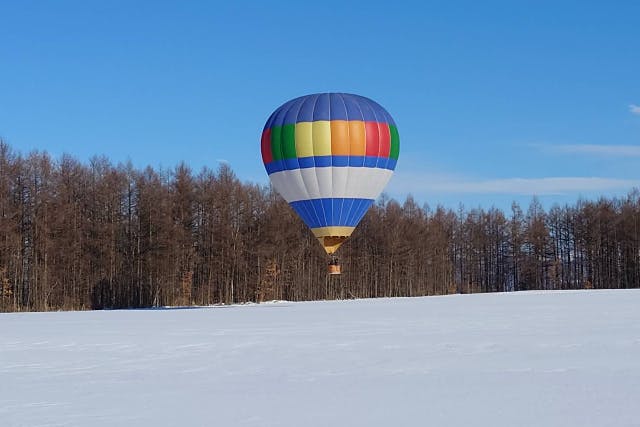 【北海道・十勝・熱気球】日の出とともに飛び立とう！熱気球フリーフライトコース