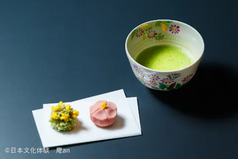 【東京・神田・茶道教室】自分で作る和の体験！お抹茶と練り切り和菓子2点体験コース