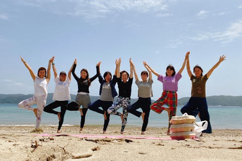 【鹿児島・奄美大島・ヨガ教室】旅の合間にリフレッシュ！オーダーメイドヨガ体験