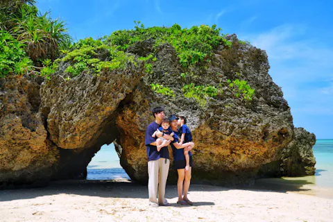 ☆SALE☆【沖縄・石垣島2.5時間・BLUEの島海ロケーションフォトツアー】秘密のビーチへご案内！☆彡石垣島の透き通ったマリンブルーの海でフォトジェニック☆彡