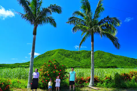 【沖縄・石垣島2.5時間・石垣BLUEの島海ロケーションフォトツアー☆SALE☆】厳選スポットへご案内！秘密のビーチで撮影！☆彡石垣島の透き通ったマリンブルーの海でフォトジェニック☆彡