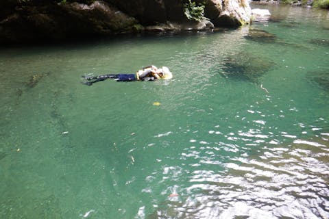 関西の大自然と呼吸を合わせる1日｜源流の森と水に癒されるキャニオニングリトリート