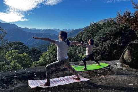 【三重・尾鷲・ヨガ】八畳岩ヨガ体験＆岩屋堂プチトレッキング《1組限定》