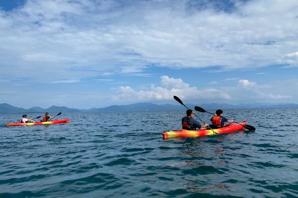 【福島・猪苗代・カヤック】猪苗代湖唯一の島「翁島」をカヤックで周遊！ 猪苗代湖上クルージング｜アソビュー！