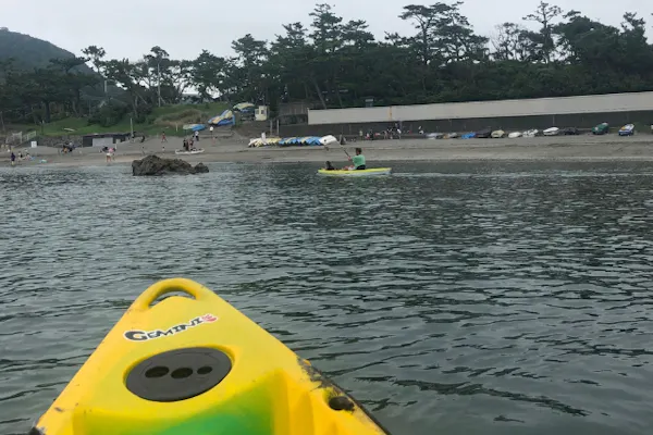 神奈川・葉山・シーカヤック】一色海岸をクルージング！シットオン 
