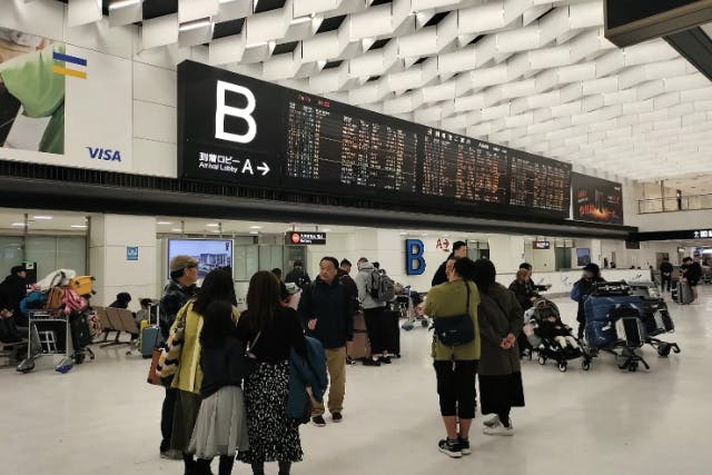 【千葉・成田・ツアー】成田空港見学ツアー（3ターミナル早回り）空の湯利用で”施設”駐車場無料　小学生半額　記念コースター付き　少人数で催行！