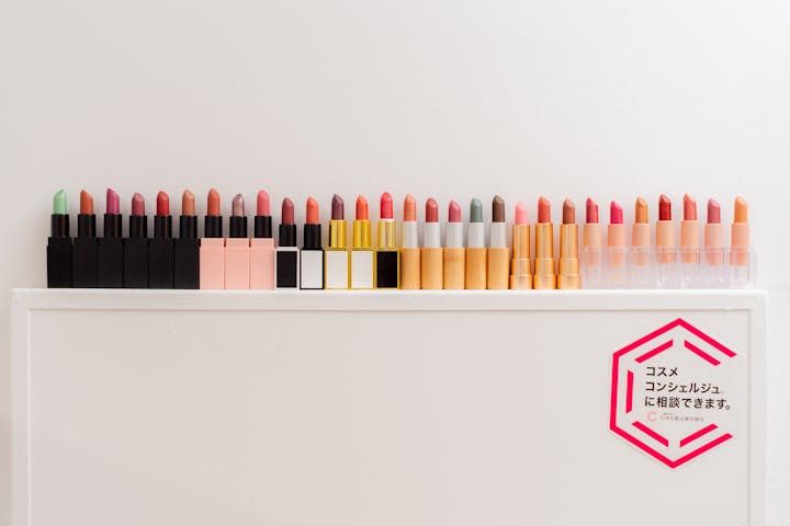 パーソナルカラー診断＆リップ製作体験　LIP LIFE LAB