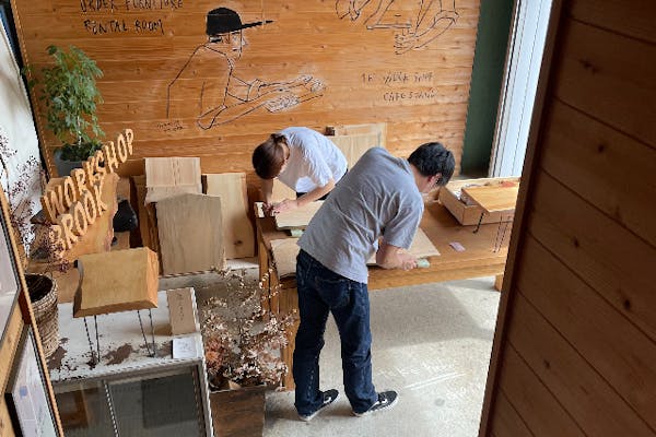 三重・四日市・手作り家具】三重県産のヒノキを使った折り畳み式 三重・四日市・手作り家具】三重県産のヒノキを使った折り畳み式
