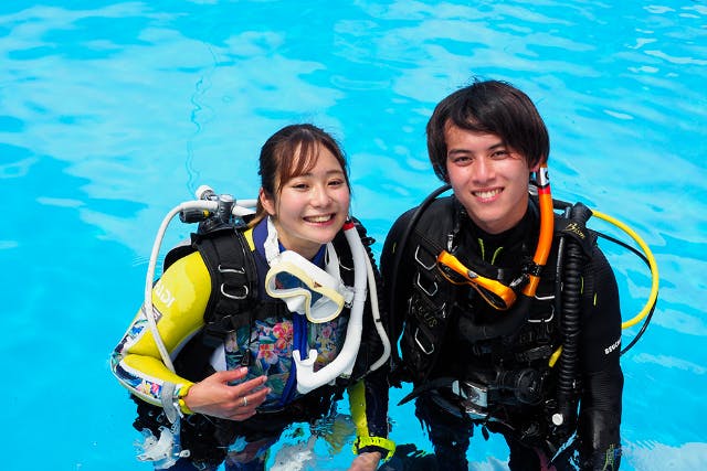 【大阪・堺・体験ダイビング】真冬でも快適！プールでお手軽に体験ダイビング