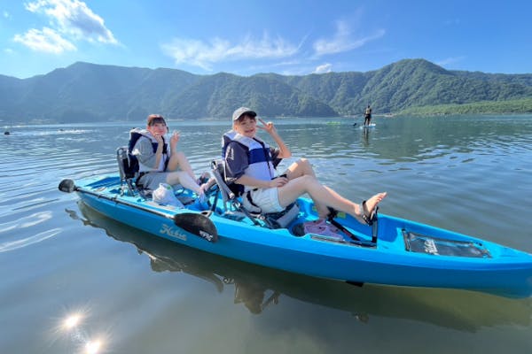 山梨・西湖・カヤック】カップル、友達同士に最適！2人乗りカヤック